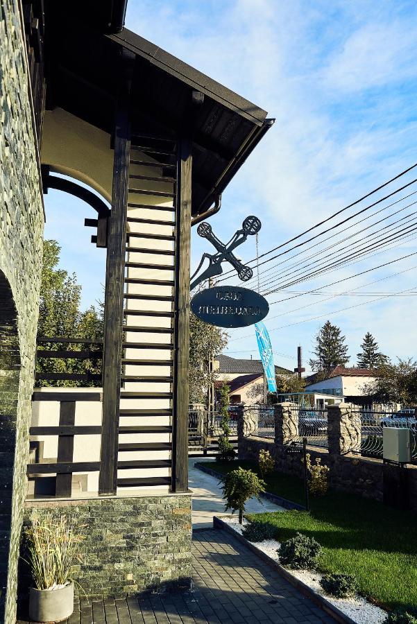 Boutique Hotel Casa Medievala Curtea de Argeş Dış mekan fotoğraf